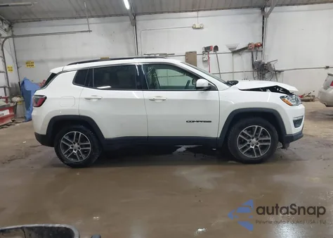 2019 Jeep Compass Sun And Wheel Fwd из США, поврежденный, VIN 3C4NJCBB8KT685910